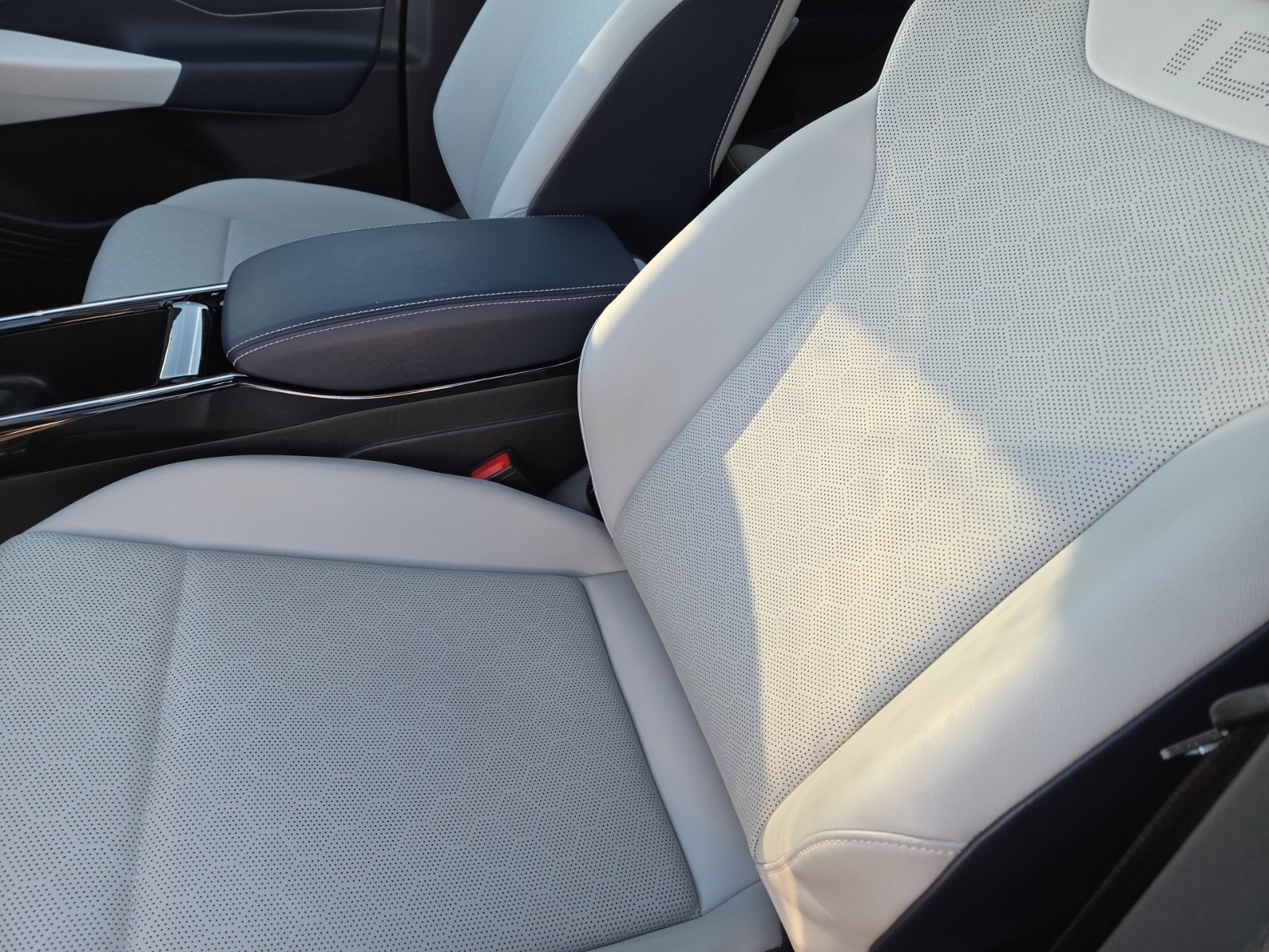 used 2023 Volkswagen ID.4 car, priced at $21,300