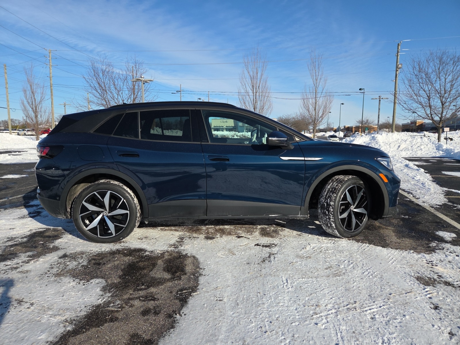 used 2023 Volkswagen ID.4 car, priced at $21,300