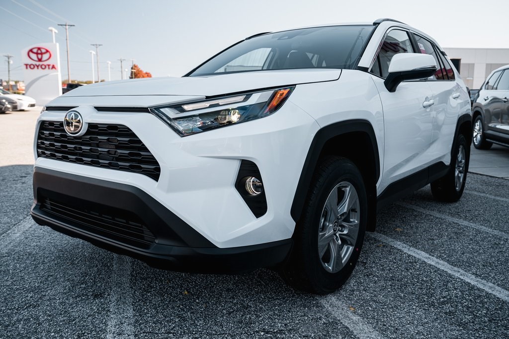 2025 Toyota RAV4 XLE Premium photo 2