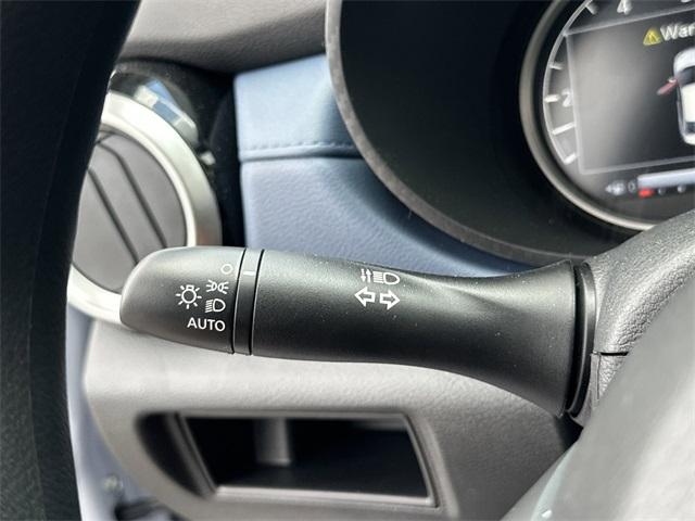 2025 Gray Sky Pearl Nissan Versa 1.6 SV FWD Sedan