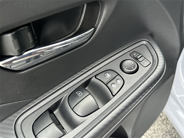 2025 Gray Sky Pearl Nissan Versa 1.6 SV FWD Sedan