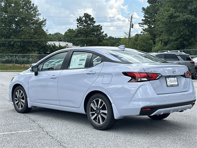 2025 Gray Sky Pearl Nissan Versa 1.6 SV FWD Sedan