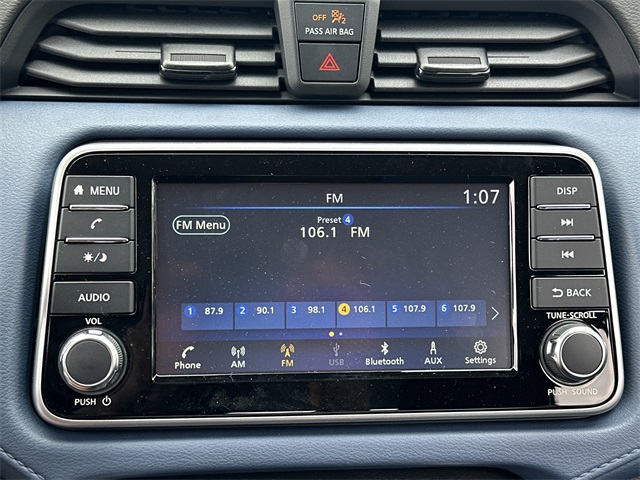 2025 Gray Sky Pearl Nissan Versa 1.6 SV FWD Sedan