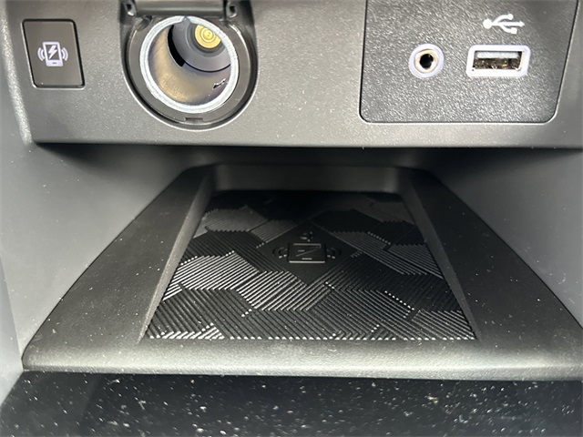 2025 Gray Sky Pearl Nissan Versa 1.6 SV FWD Sedan