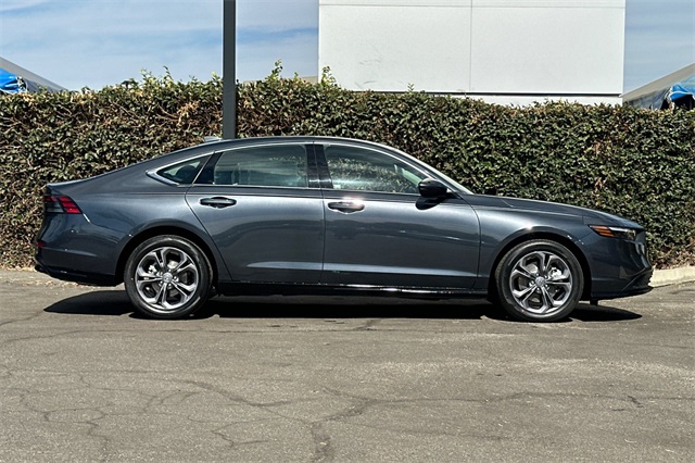 2025 Honda Accord Hybrid EX-L photo 3