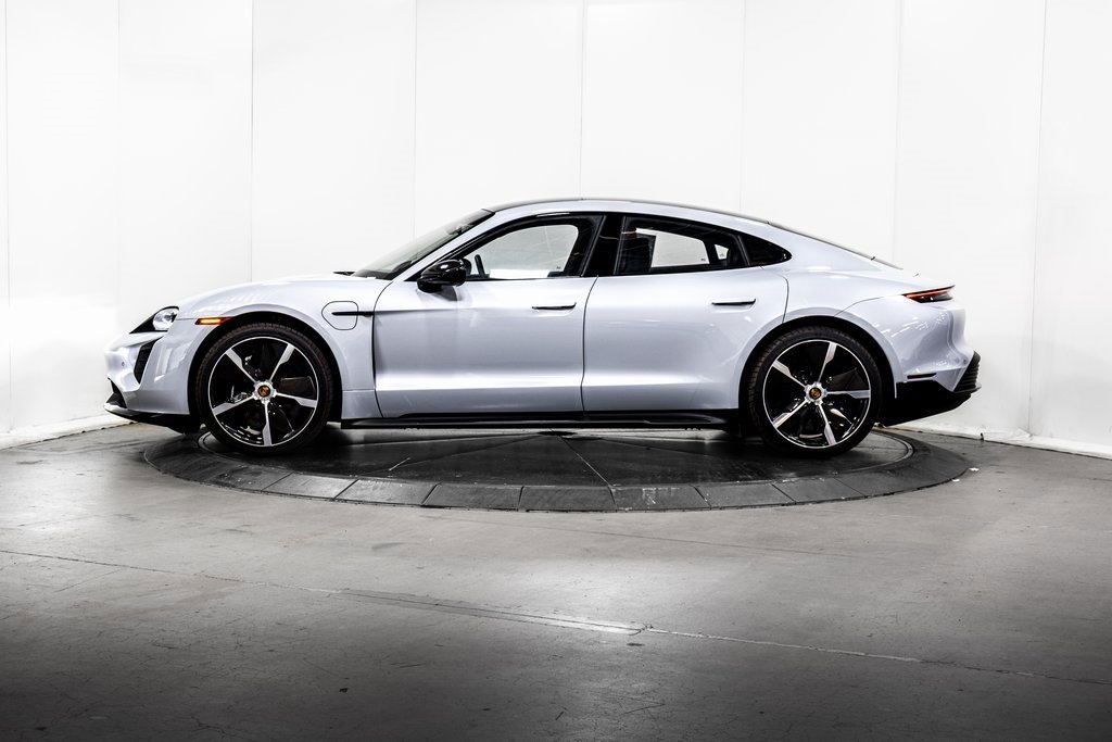 2024 Porsche Taycan Turbo S photo 2