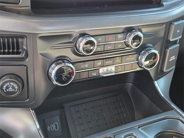 New 2025 Ford F-150 XLT 4D SuperCrew