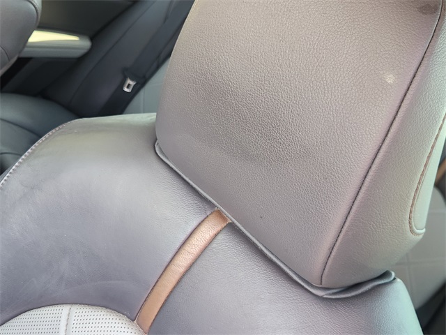 2018 Toyota Camry XLE photo 18