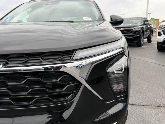 new 2026 Chevrolet Trax car, priced at $27,280