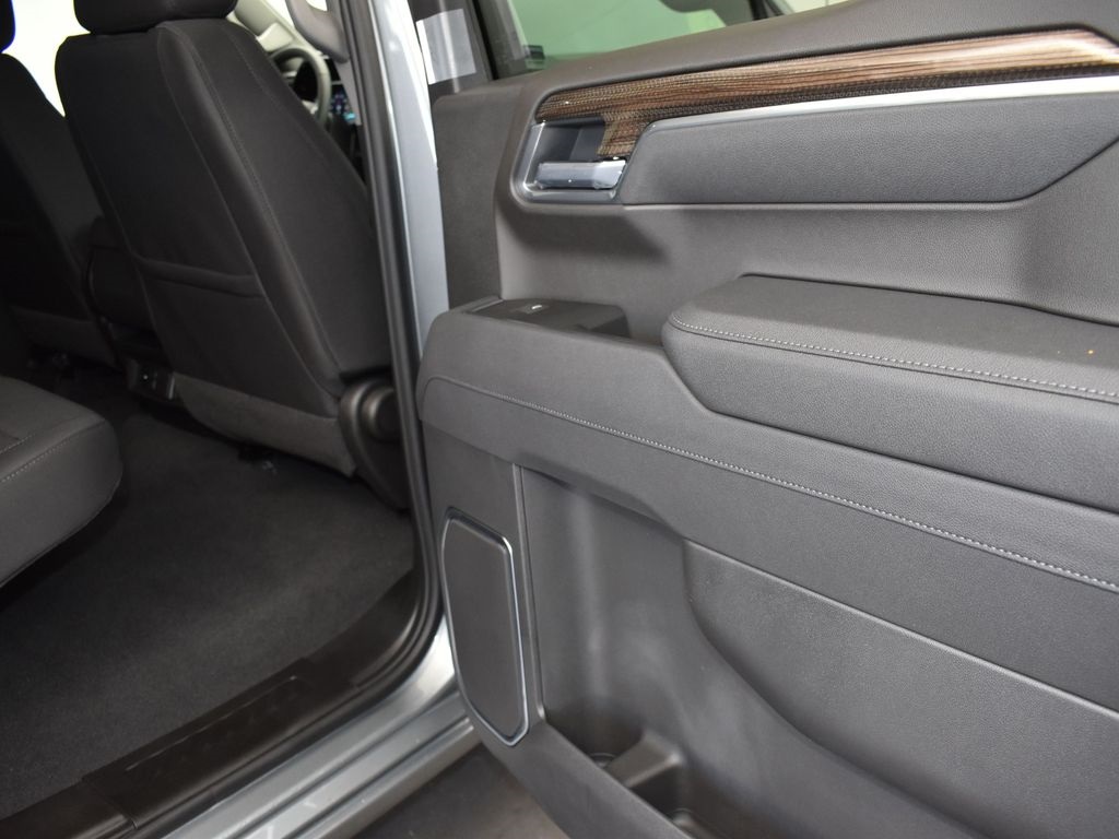 2026 Chevrolet Silverado 1500 LT photo 20