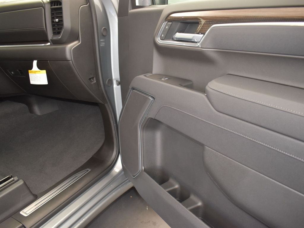 2026 Chevrolet Silverado 1500 LT photo 22