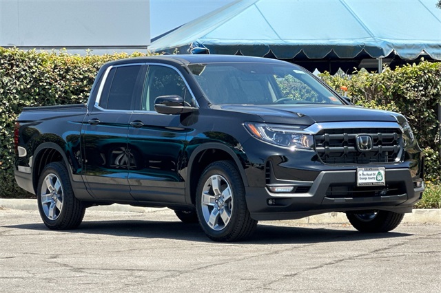 2025 Honda Ridgeline RTL photo 2