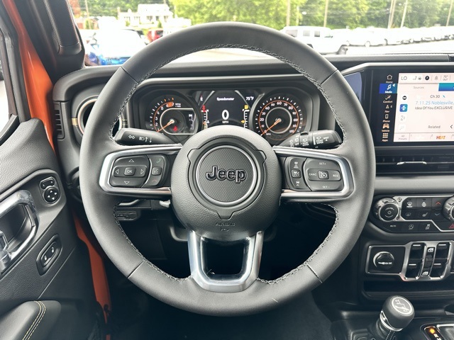 2025 Jeep Wrangler Sahara photo 12