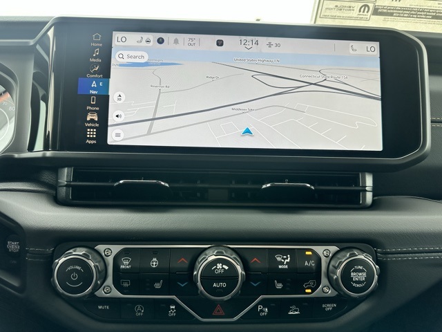 2025 Jeep Wrangler Sahara photo 18
