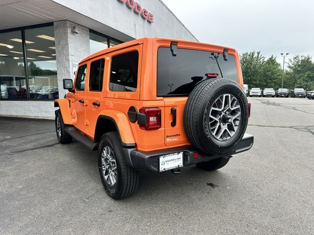 2025 Jeep Wrangler Sahara photo 6