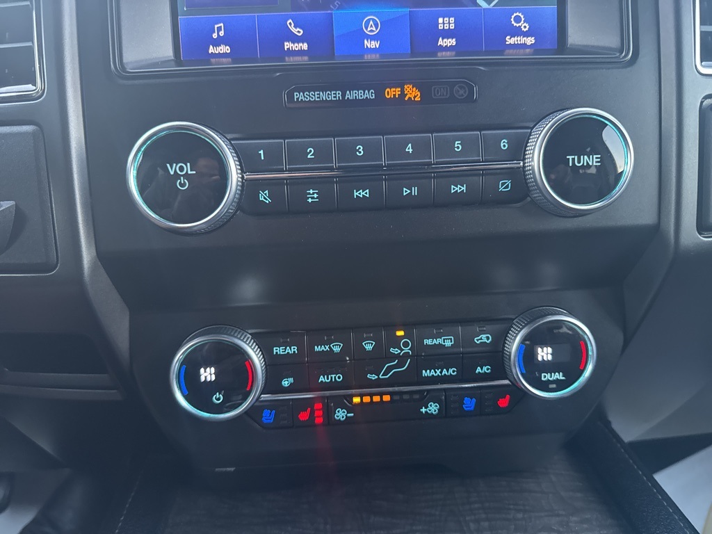 2021 Ford Expedition Limited:16989P