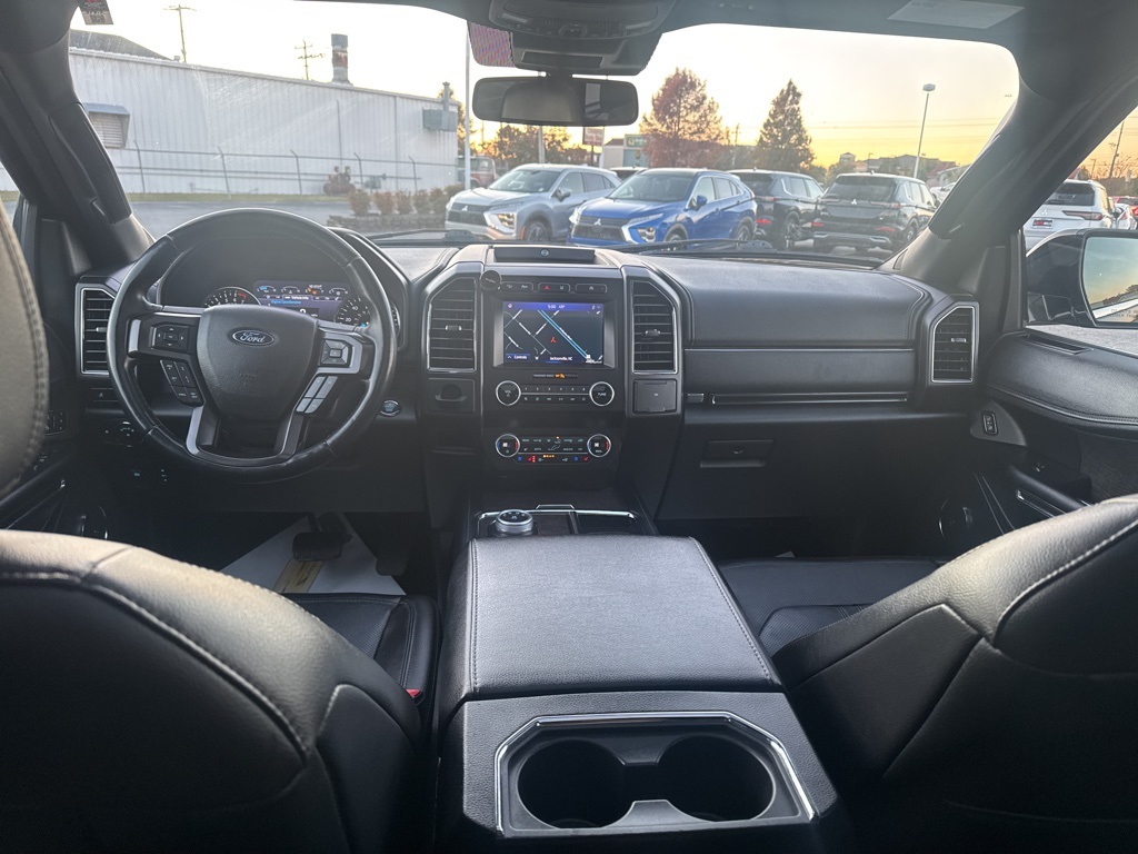 2021 Ford Expedition Limited:16989P