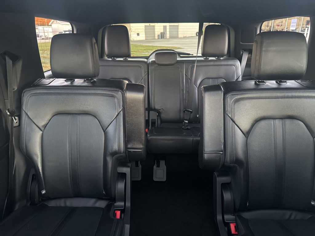 2021 Ford Expedition Limited:16989P