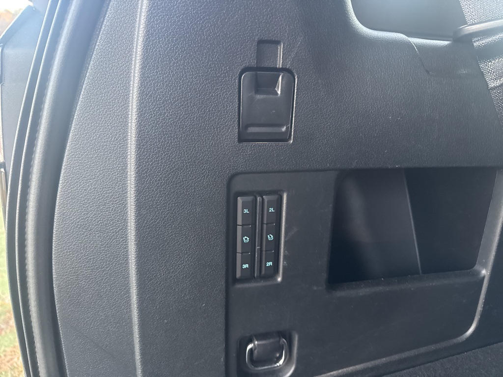 2021 Ford Expedition Limited:16989P