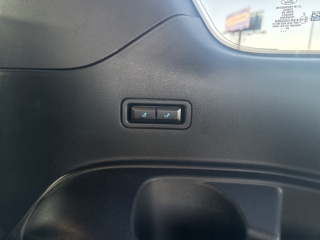 2021 Ford Expedition Limited:16989P