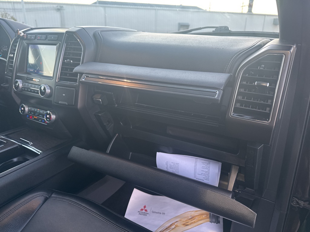 2021 Ford Expedition Limited:16989P