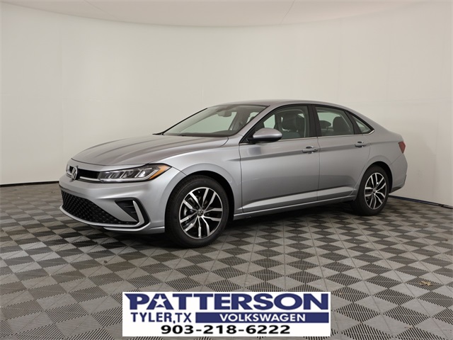 2025 Volkswagen Jetta SE's photo