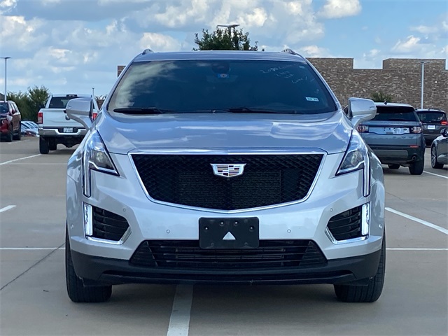 2020 Cadillac XT5 Sport photo 2