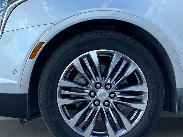2020 Cadillac XT5 Sport photo 5
