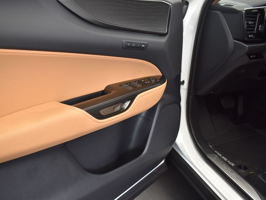 2025 White Pearl Lexus NX 450h+ Luxury AWD SUV