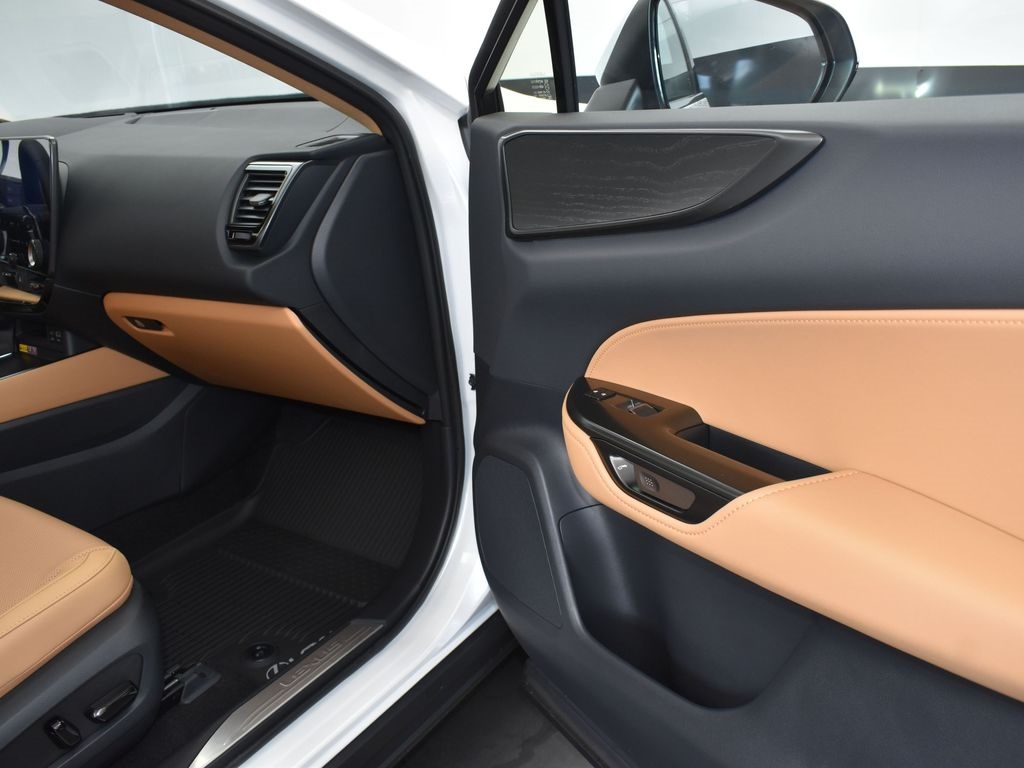 2025 White Pearl Lexus NX 450h+ Luxury AWD SUV