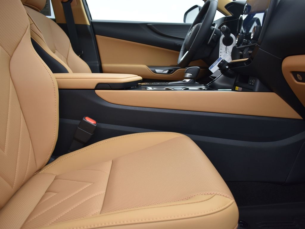 2025 White Pearl Lexus NX 450h+ Luxury AWD SUV