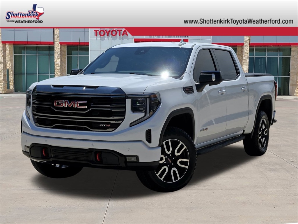 2024 GMC Sierra 1500 AT4's photo