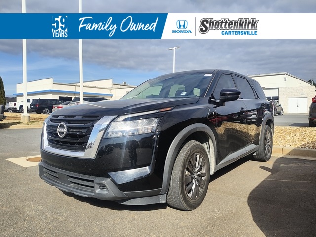 2022 Nissan Pathfinder S's photo