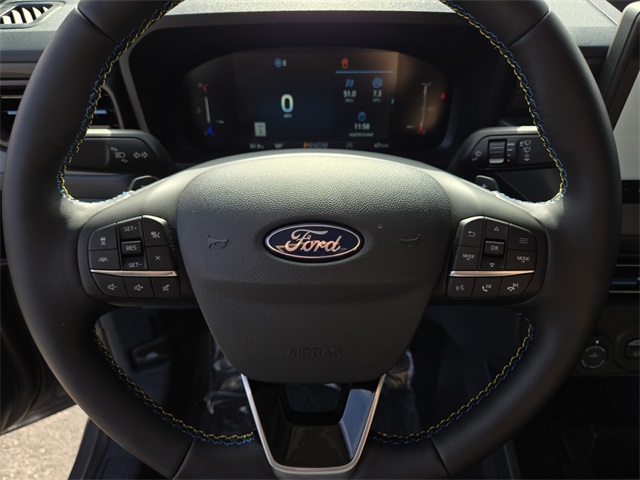 New 2025 Ford Maverick Lobo High 4D Crew Cab