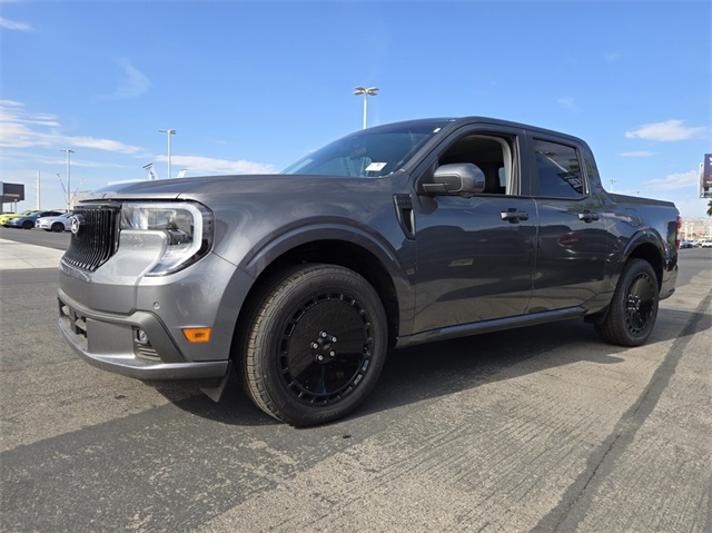 New 2025 Ford Maverick Lobo High 4D Crew Cab