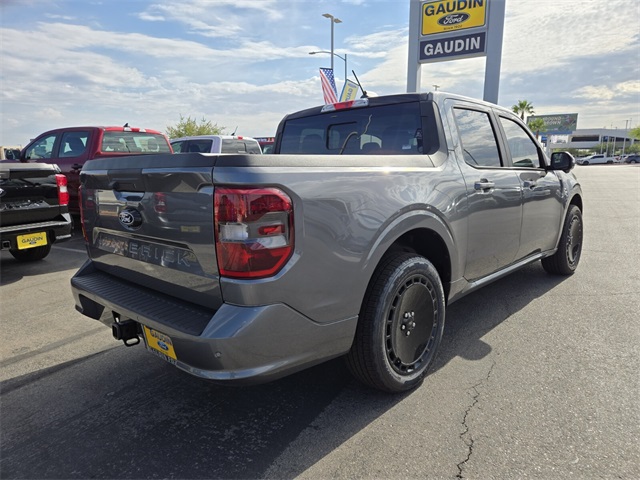 New 2025 Ford Maverick Lobo High 4D Crew Cab