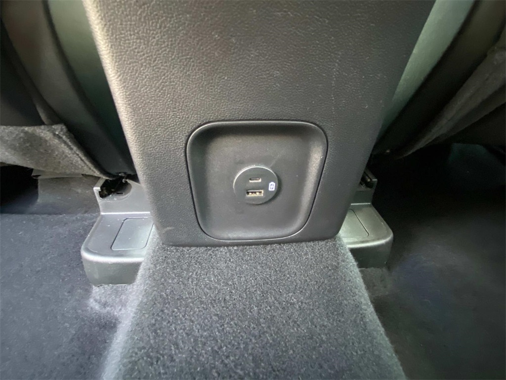 2022 Oxford White Ford Escape SEL AWD SUV