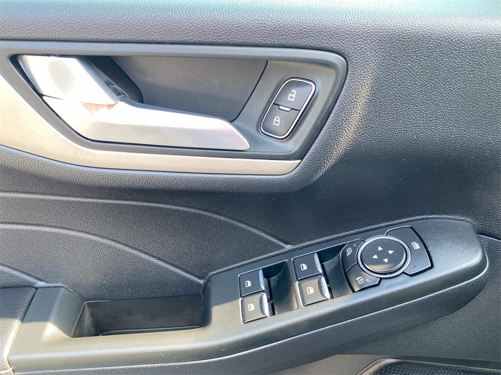 2022 Oxford White Ford Escape SEL AWD SUV