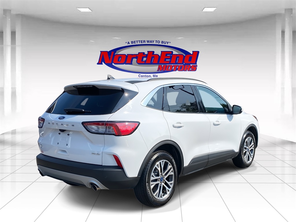 2022 Oxford White Ford Escape SEL AWD SUV