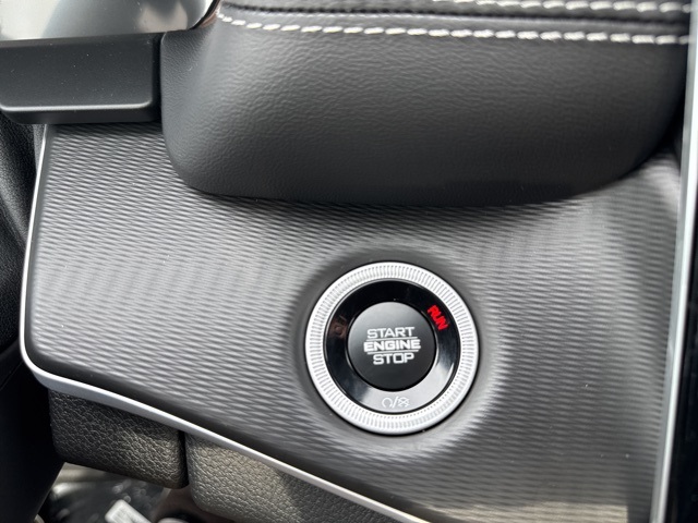 2025 Jeep Grand Cherokee Laredo X photo 23
