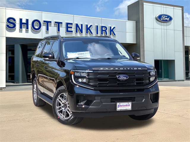 2025 Ford Expedition Active's photo