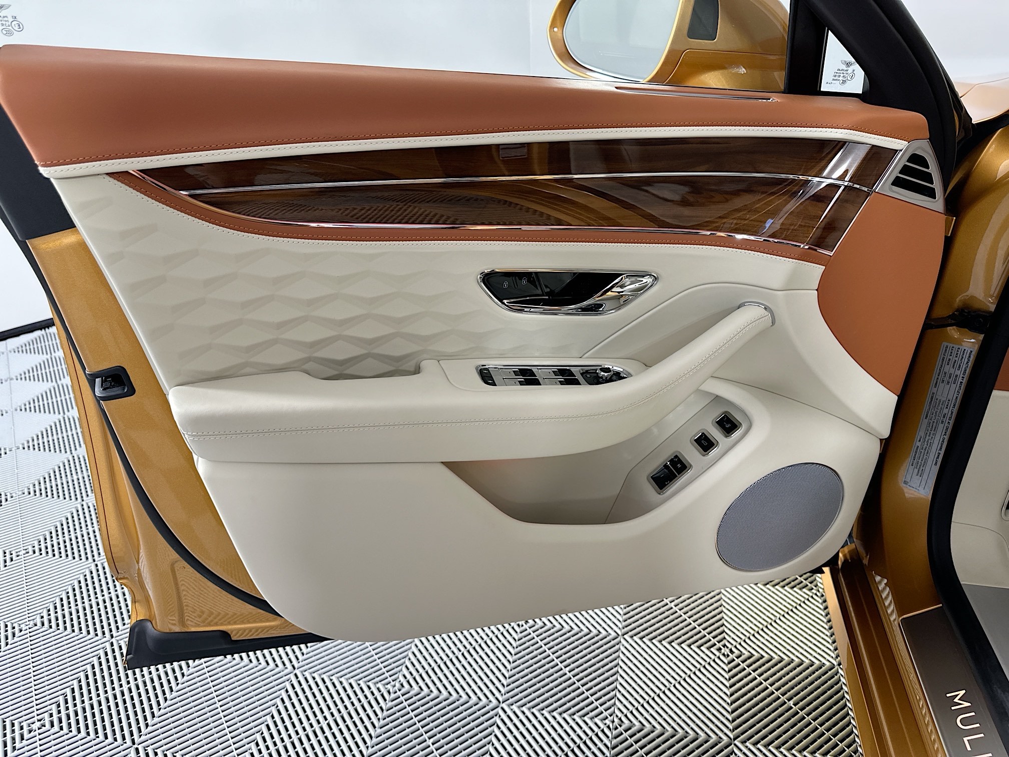 new 2026 Bentley Flying Spur car