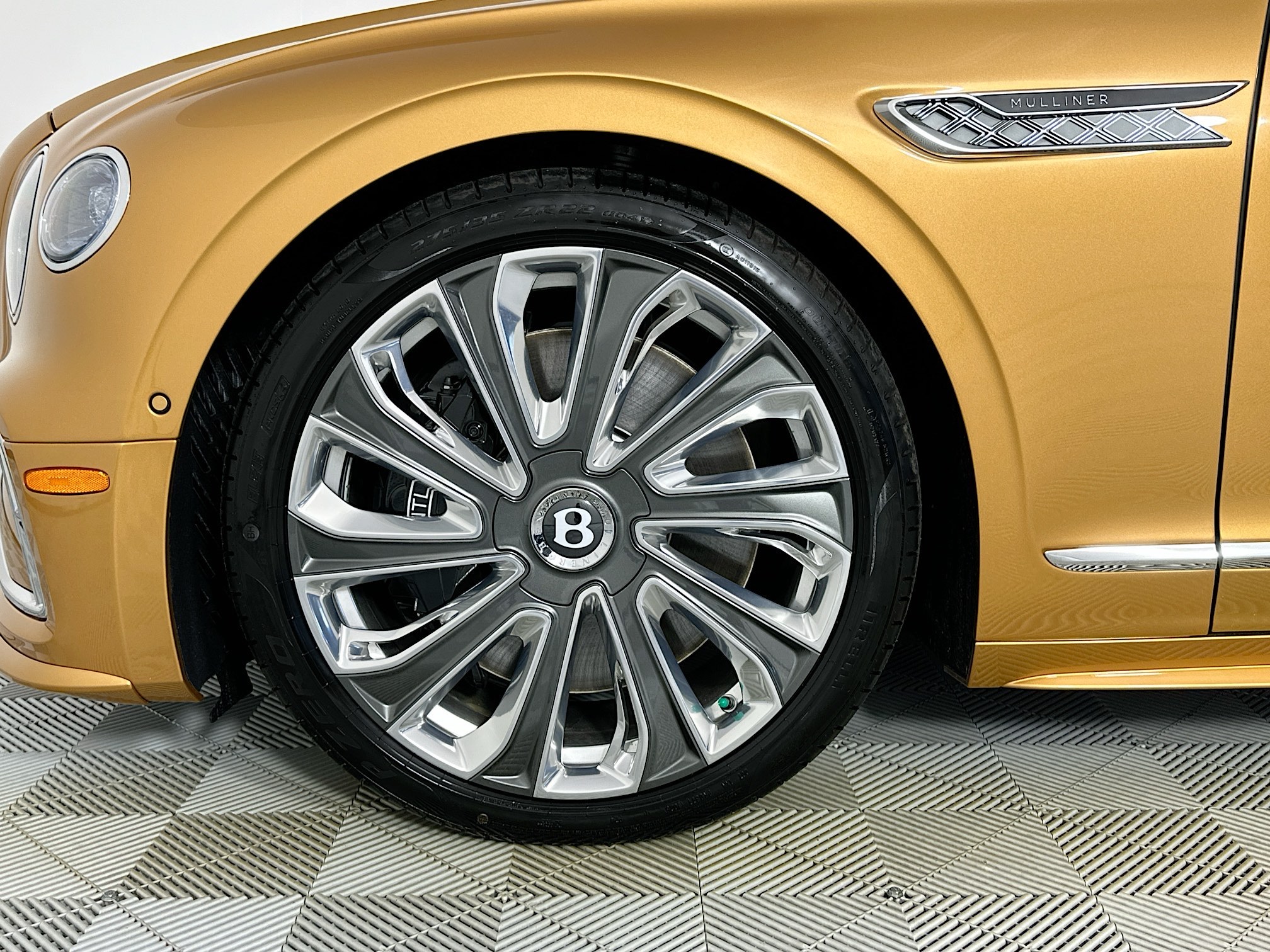 new 2026 Bentley Flying Spur car