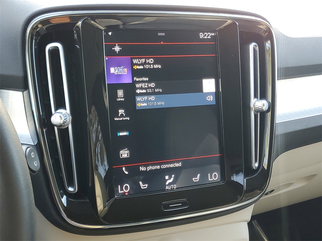 used 2021 Volvo XC40 car, priced at $19,595