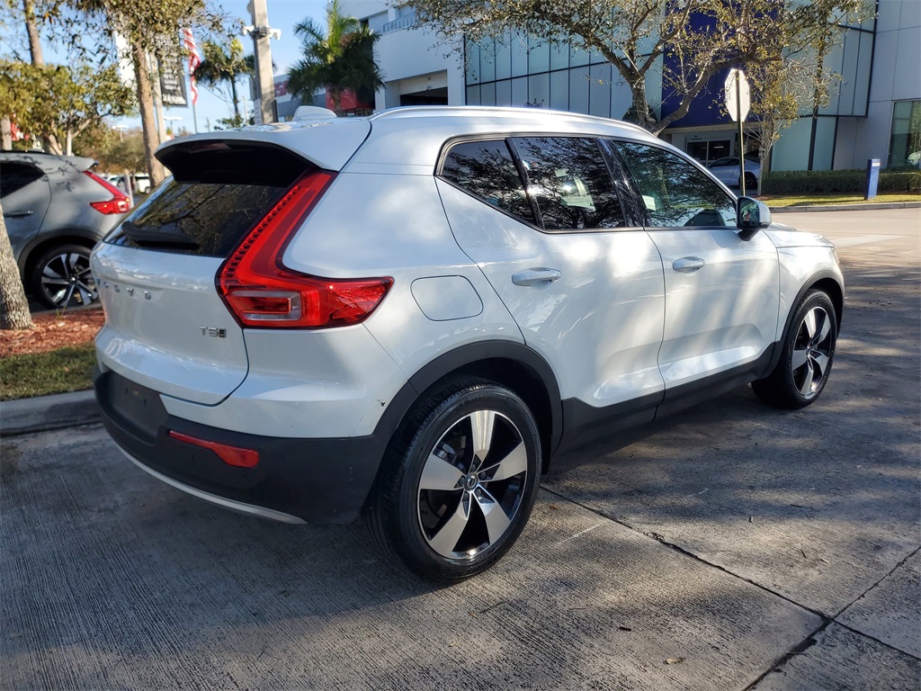 used 2021 Volvo XC40 car, priced at $19,595