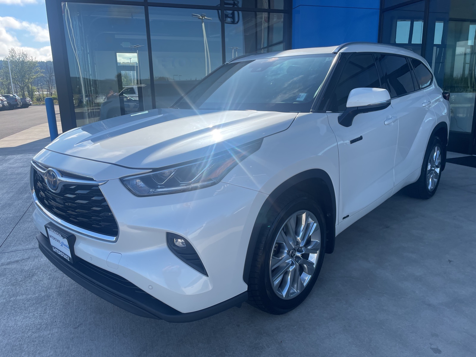 2021 Toyota Highlander Limited's photo