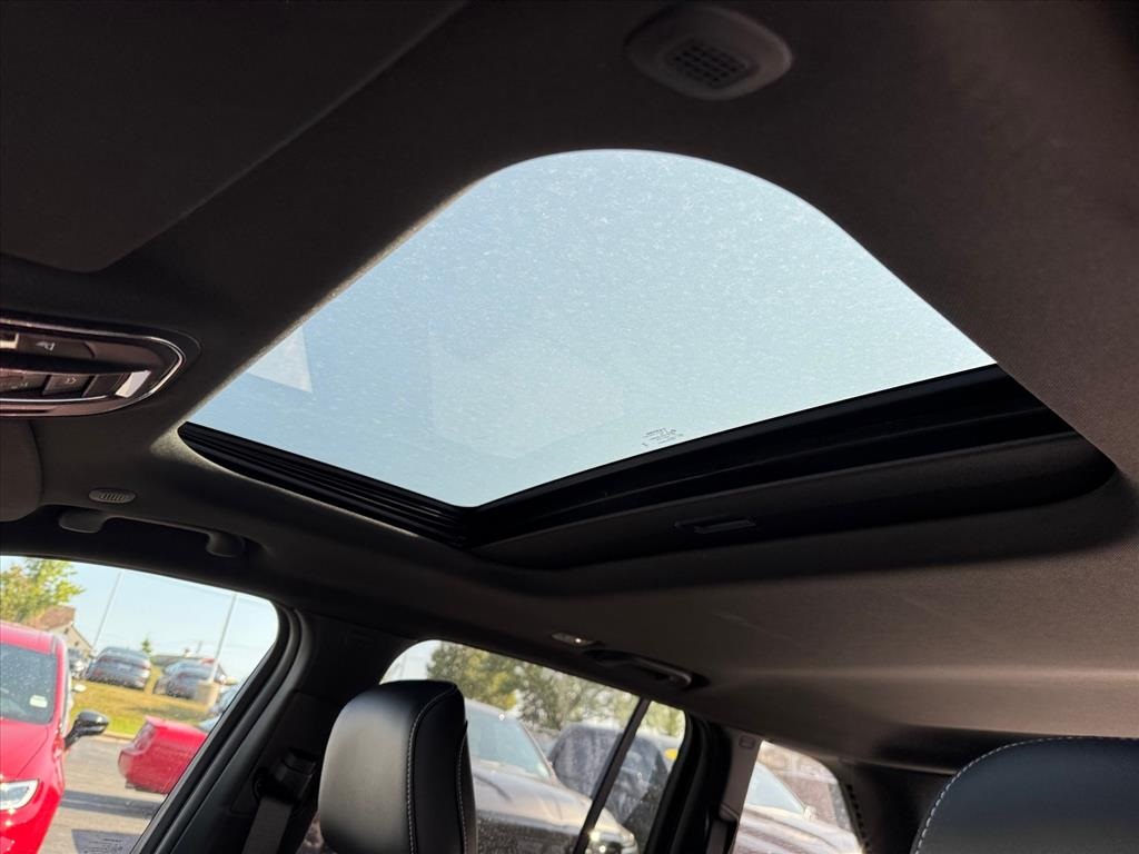 2025 Jeep Grand Cherokee Altitude X photo 3