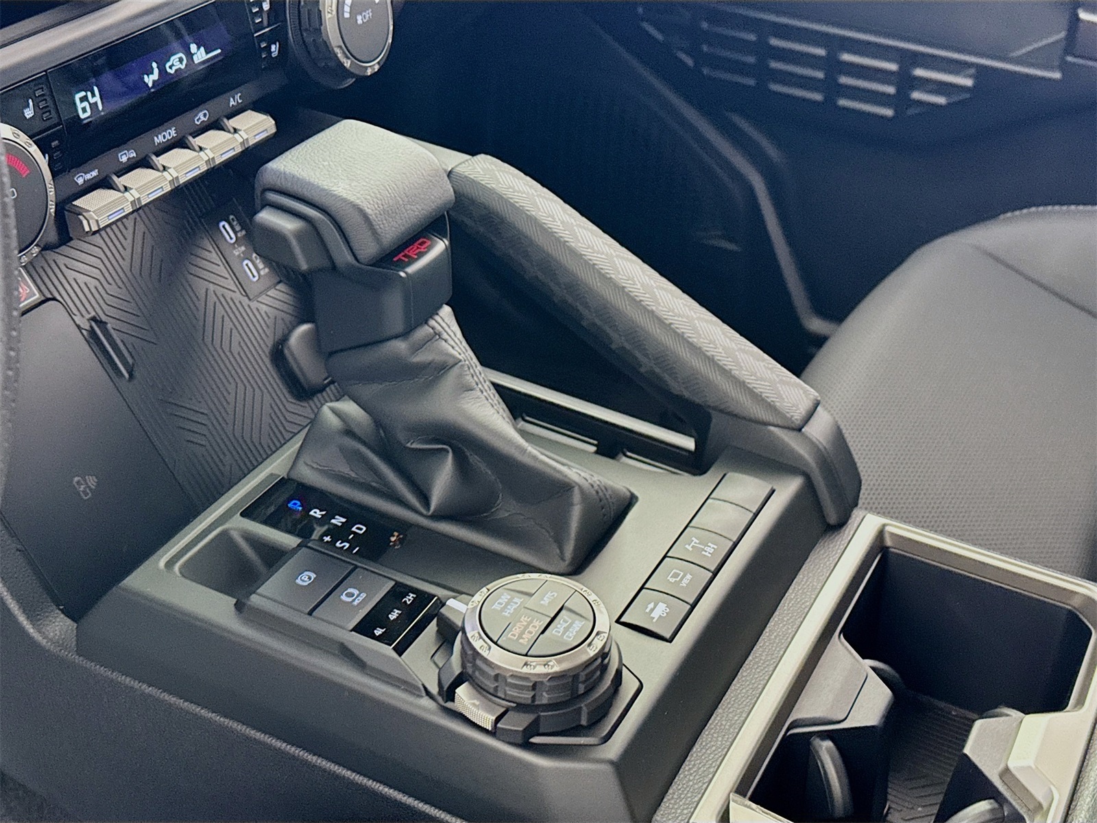 2025 Toyota 4Runner TRD Off-Road Premium photo 10