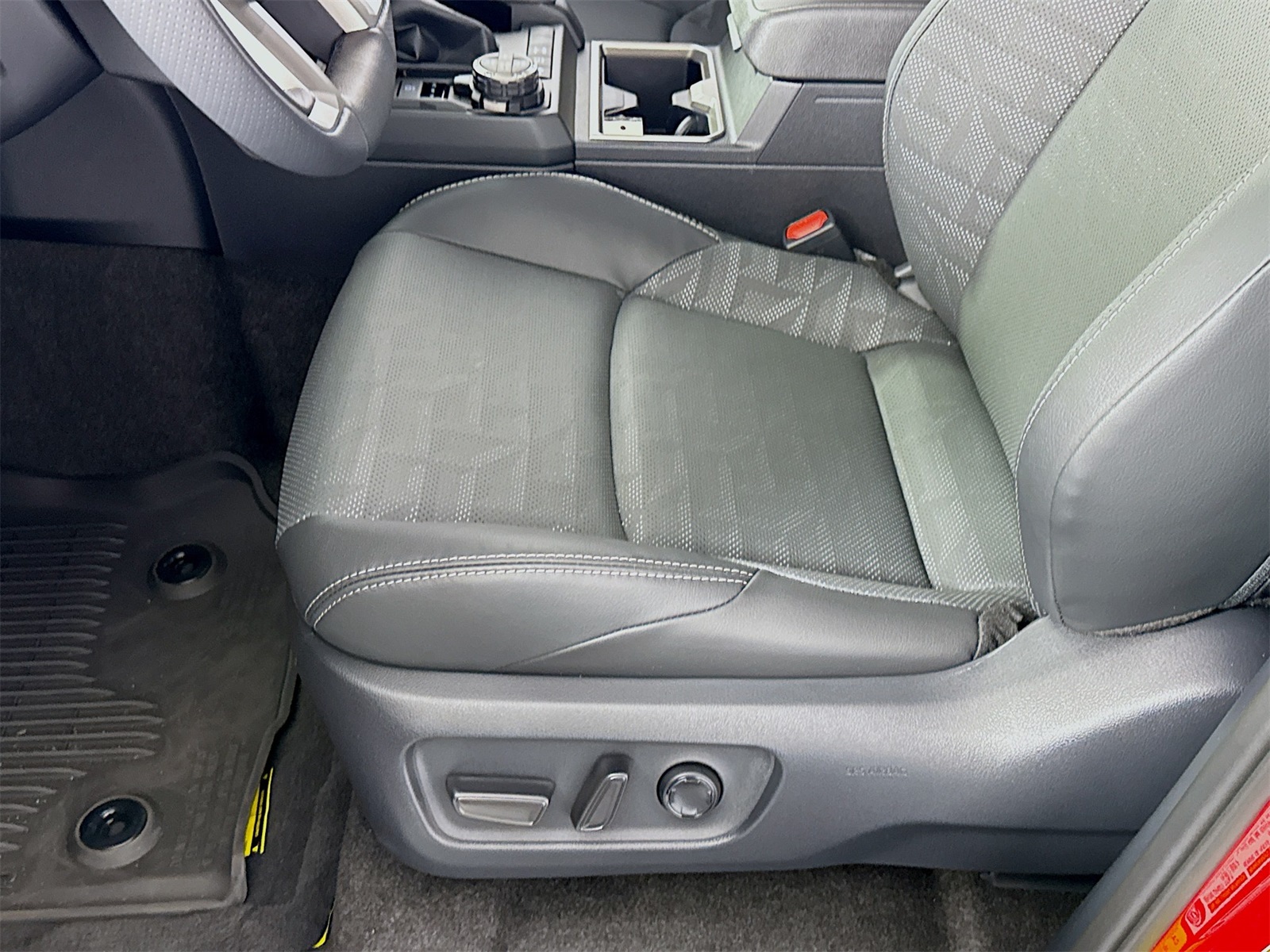 2025 Toyota 4Runner TRD Off-Road Premium photo 15