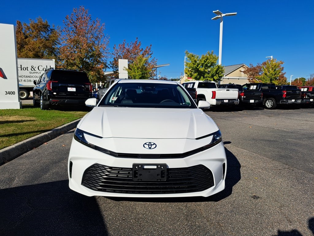 2026 Toyota Camry LE photo 3